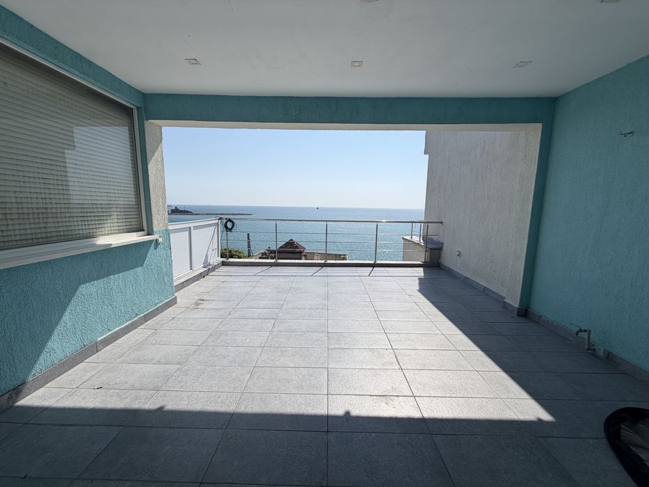 Apartament Costinesti vedere frontala la mare cu parcare