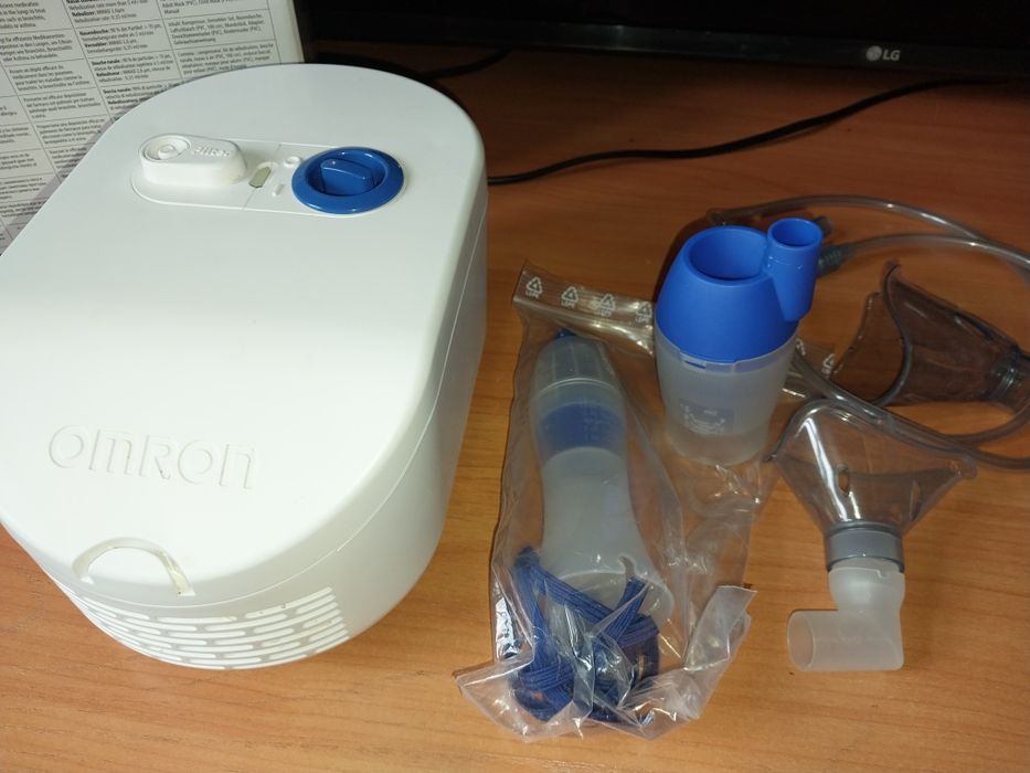 Ингалятор OMRON.