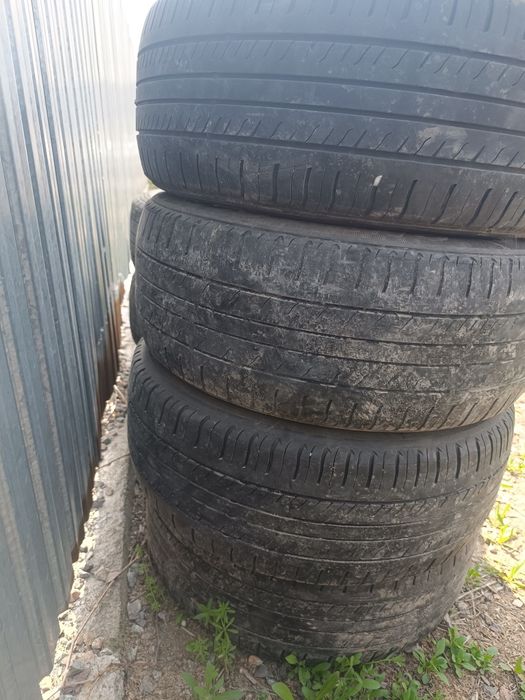 Продам Резина triangle