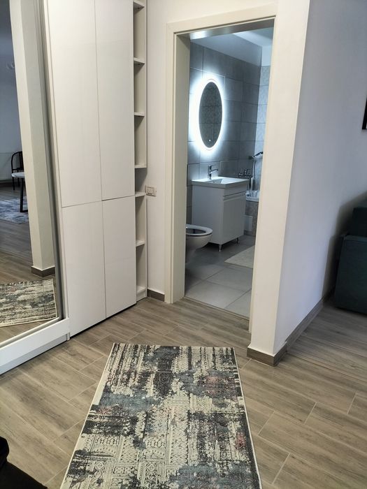 Propietar Inchiriez apartament