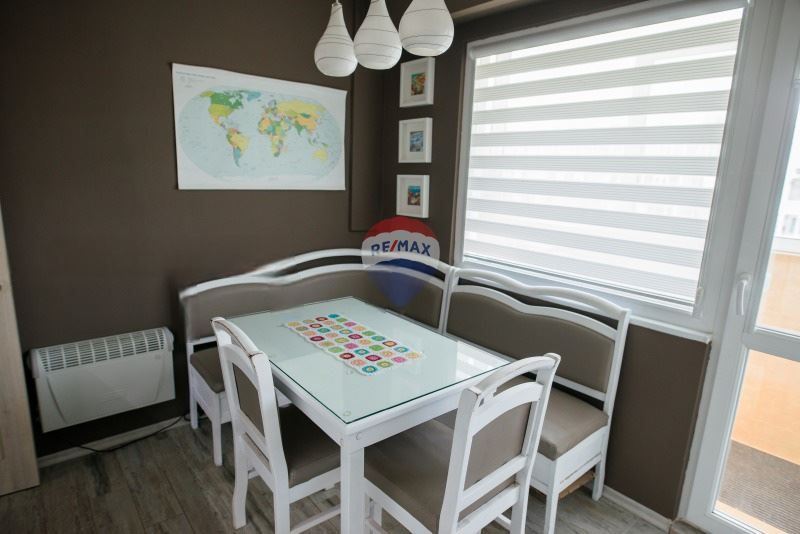 Дава се под наем Тристаен апартамент в Варна, Чайка - 90 кв.м за 663 € - Снимка #2