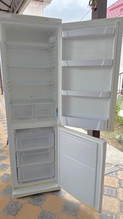Холодильник сатылады