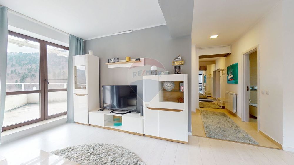 Răsărit peste Bucegi – Apartament spectaculos în Sinaia I Clasificat