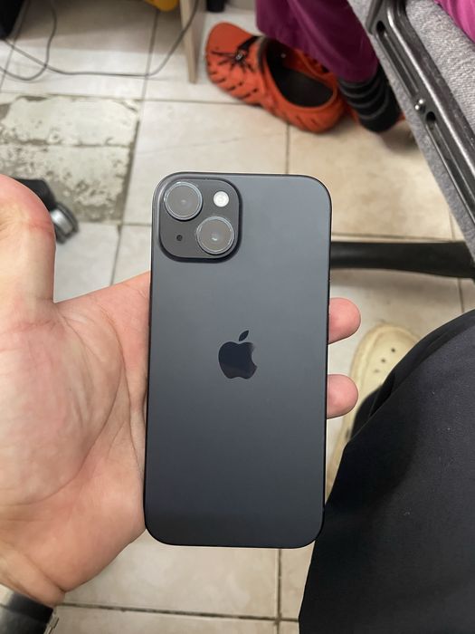 Продам Iphone 15 256gb