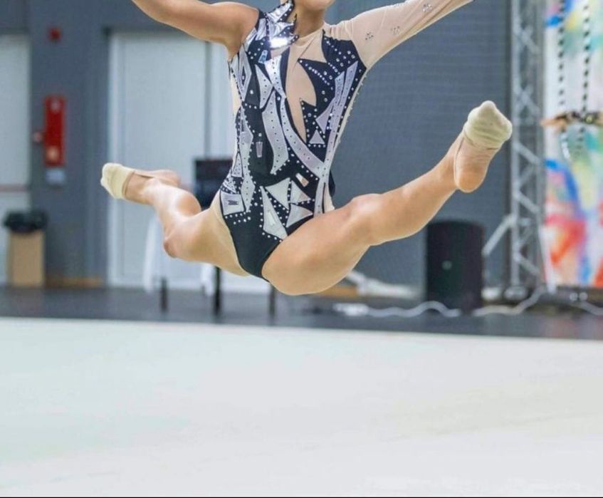 Трико за художествена гимнастика