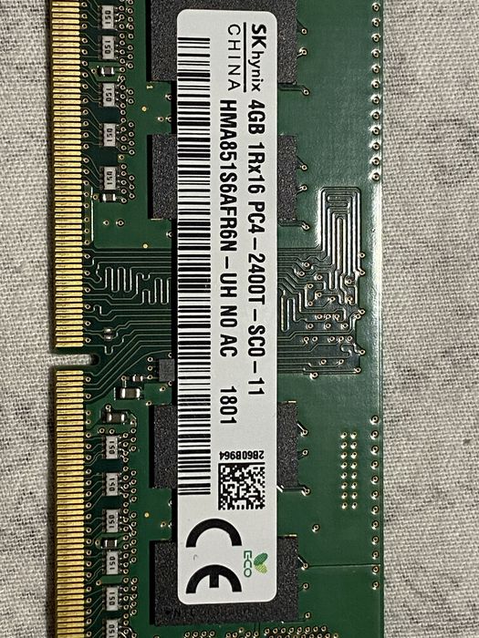 Оперативная память DDR4 SO-DIMM 4 ГБ SK hynix 2400 МГц