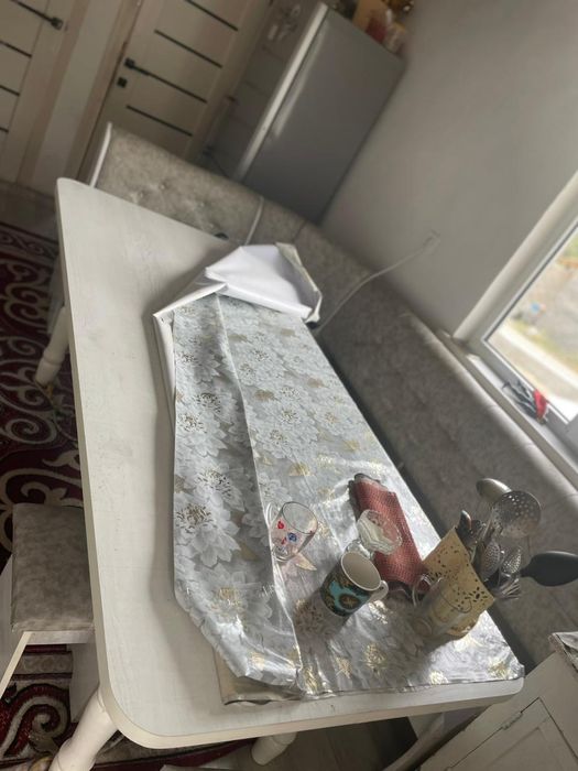 Срочно продам кухонный уголок