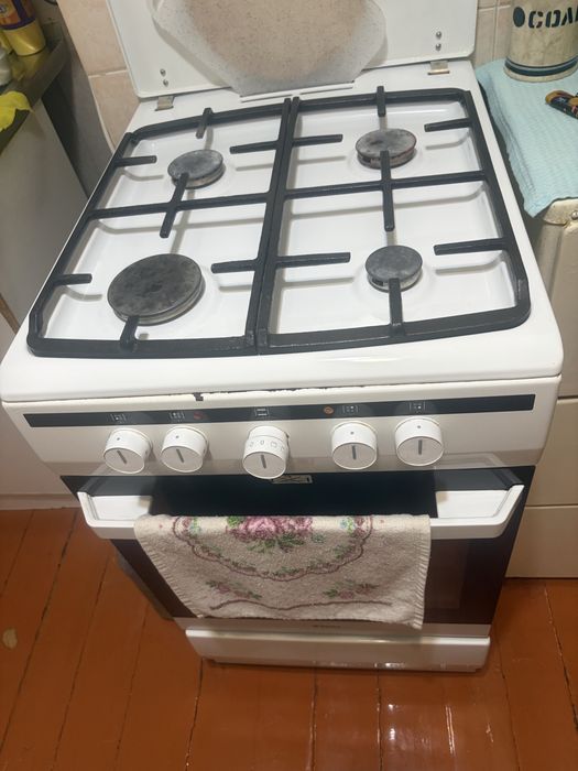 Продам газплиту Hansa