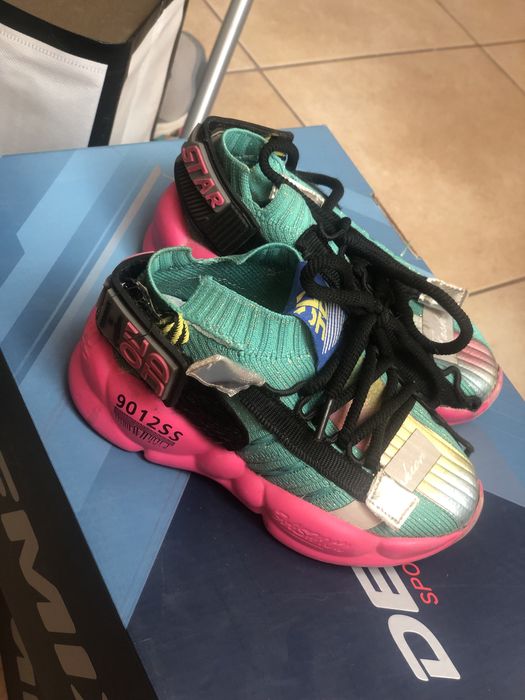 Кроссовки для девочки