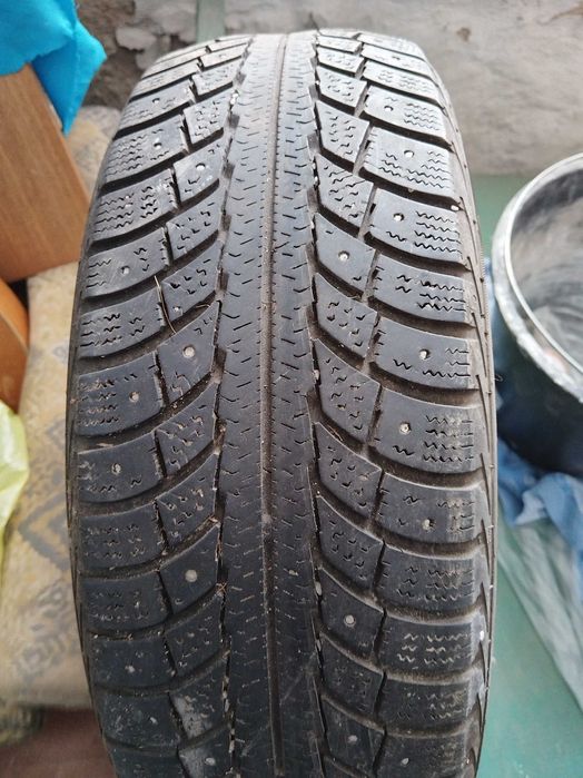 Продам покрышки б/у