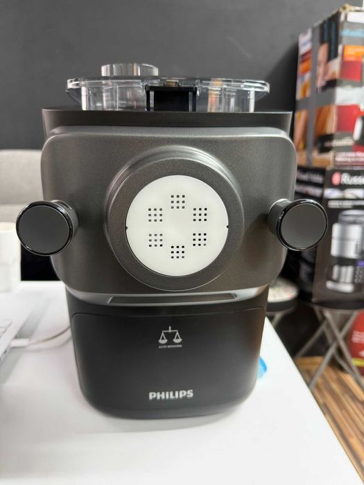 (RESIGILAT) Aparat de facut paste Philips 7000 series