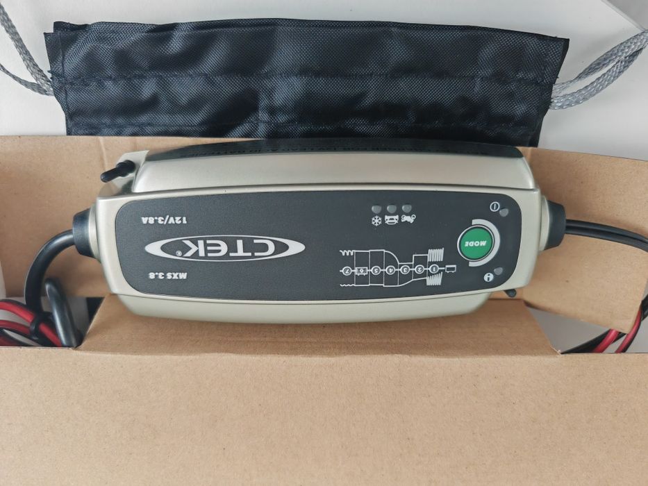 Încărcător de baterii  CTEK MXS 3.8