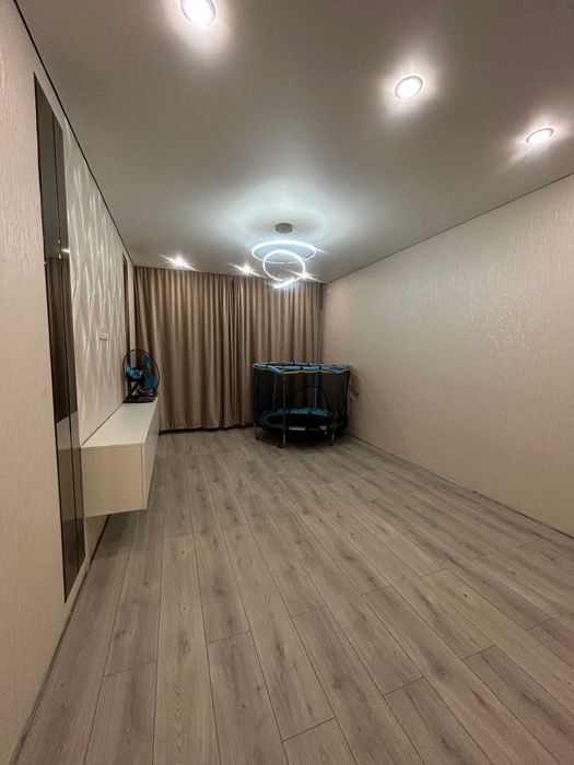 продам 3ех ком кв на детской больнице