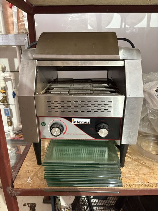 Toaster profesional cu bandă Infernus – prăjitor pâine și chifle