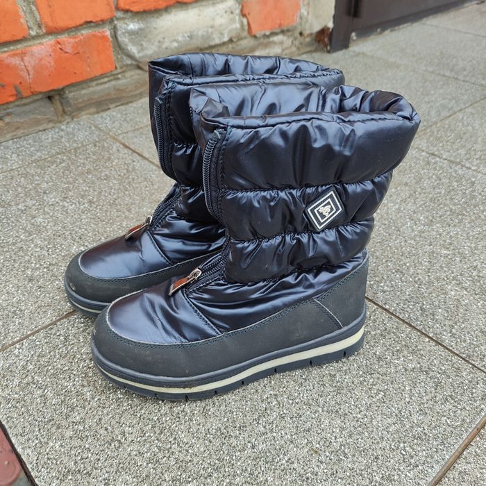 Продам детскую обувь