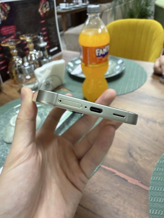 Samsung galaxy S24