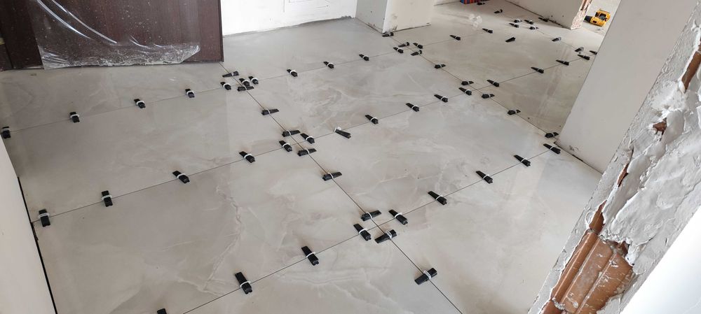 Ремонт на Баня ,Камък Гранитогрес, Повдигнат под