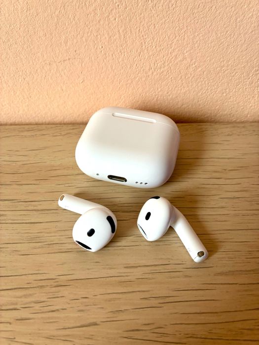Airpods 4 Отлично състояние
