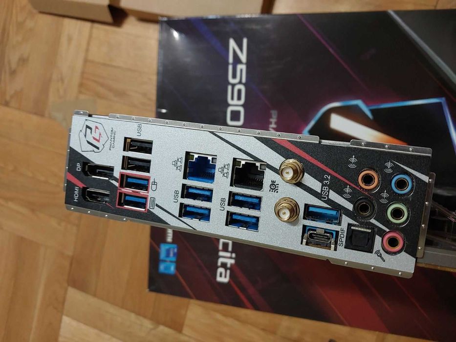 Intel Core i7 11700F + AsRock Z590 PG Velocita Wi-Fi