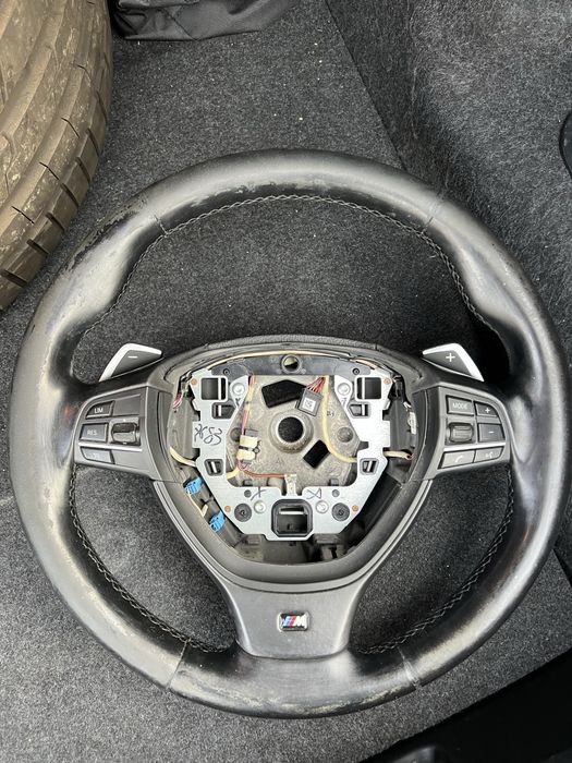 Volan BMW seria 5 f10/f11 M cu padele si airbag original