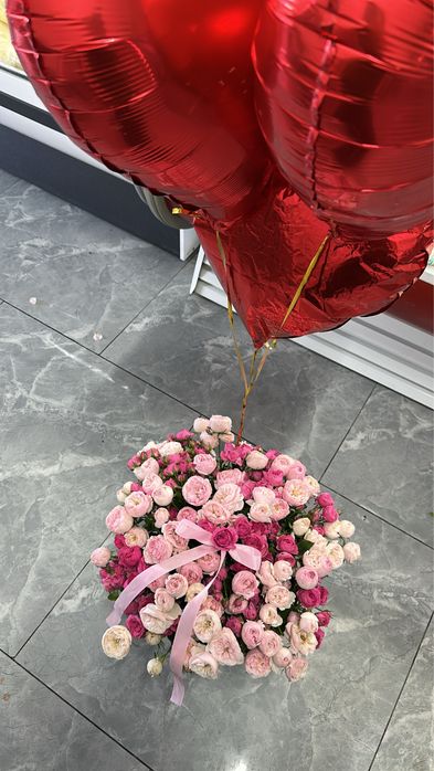Цветы кустав роза и пионы