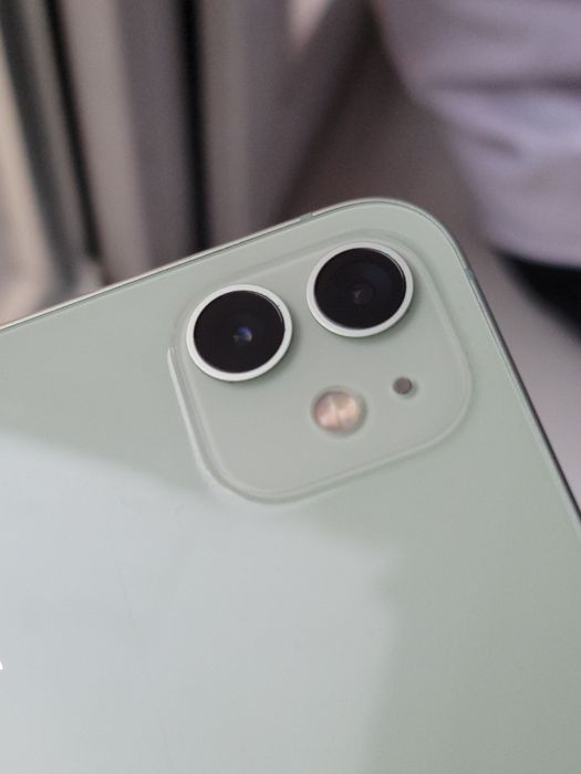 IPhone 12 идеал.