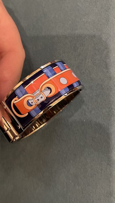 Браслет HERMES Enamel Charniere hinged bracelet