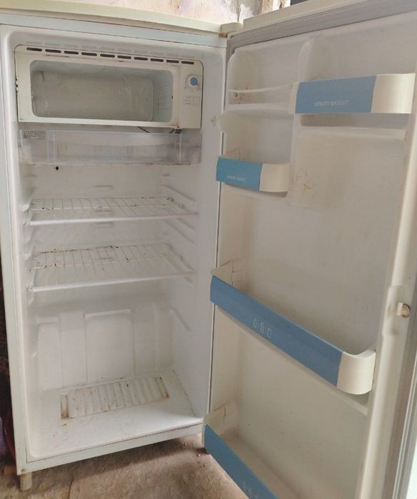 Muzlatgich LG  Holati yaxshi