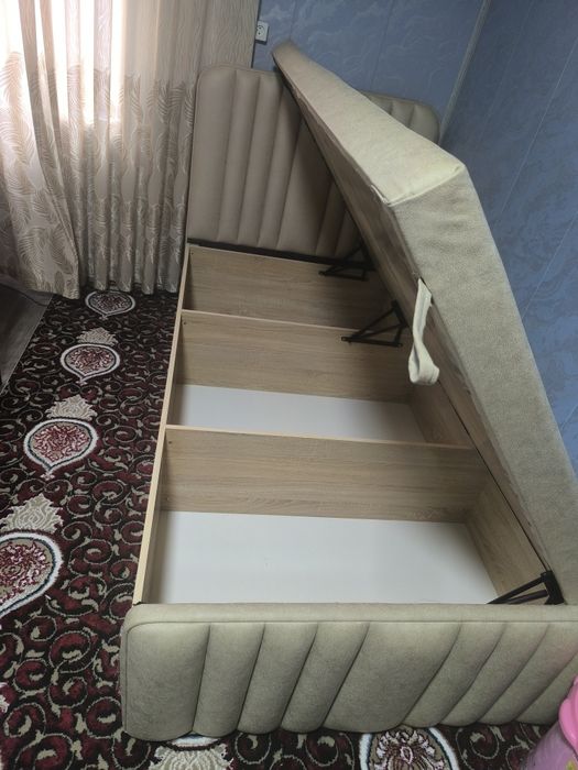Спальный диван полтарашка