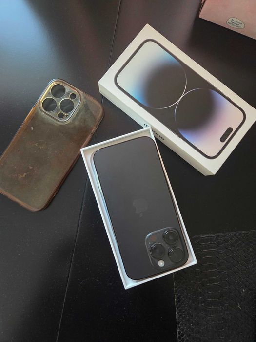 Telefon Iphone 14 Pro,128Gb,cu husa si incarcator