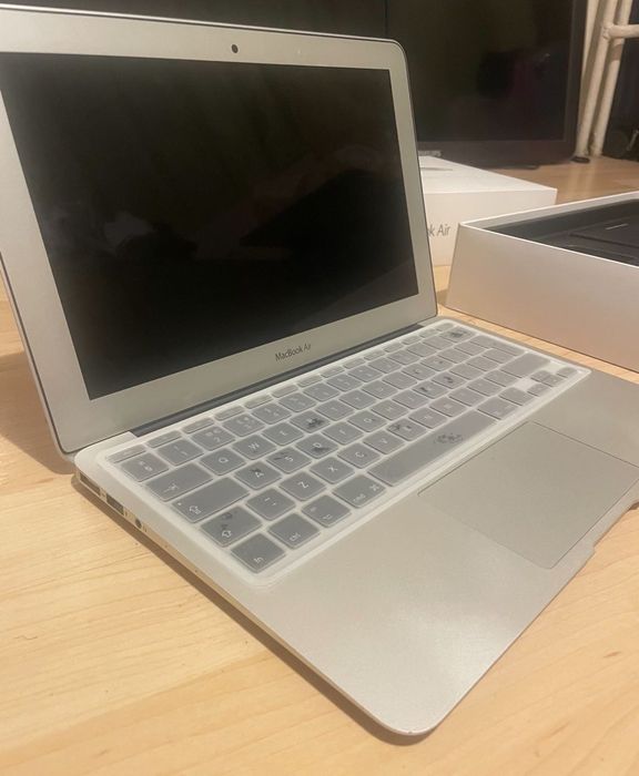 Macbook Air 2015 256GB Като НОВ