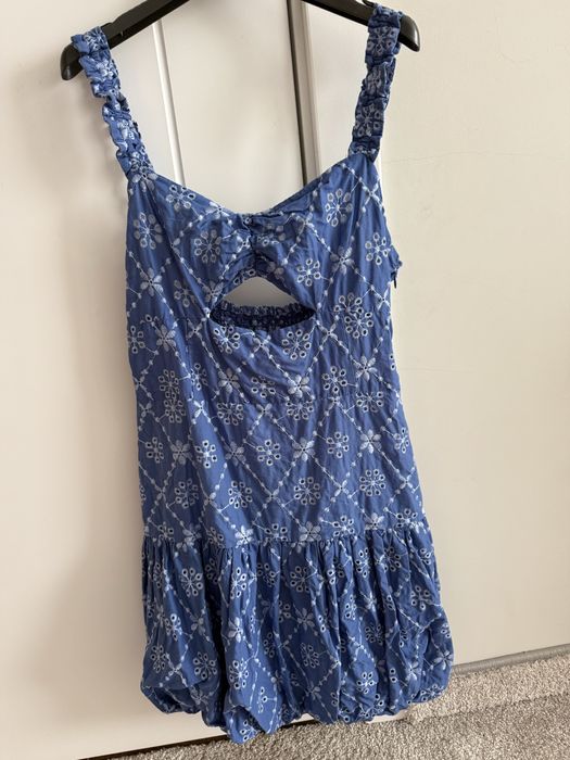 Рокля Zara , размер S .