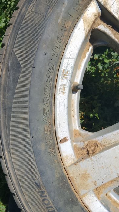 Продам резину с дисками,