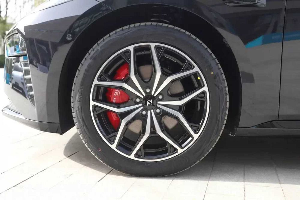 Dongfeng 007 pod zakaz