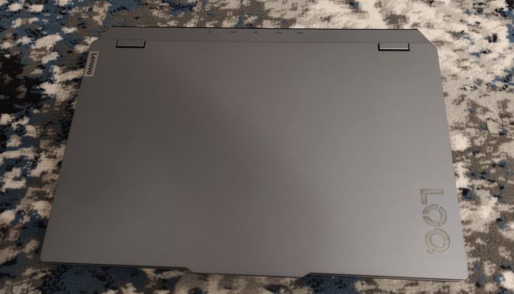 Noutbuk Lenovo LQQ