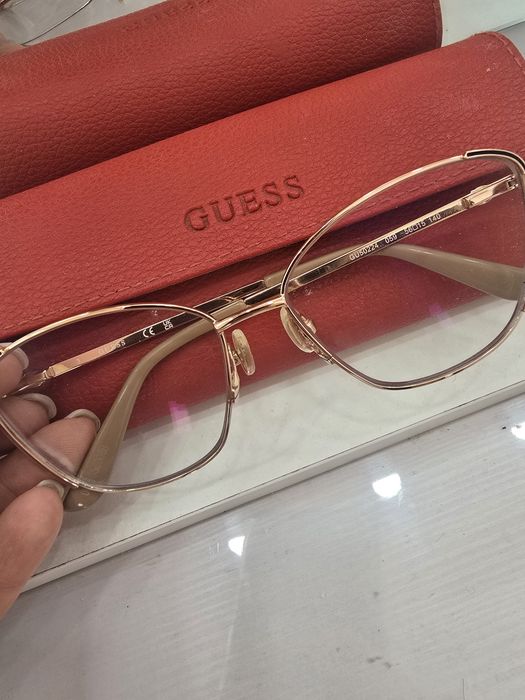 РАМКИ за очила Guess