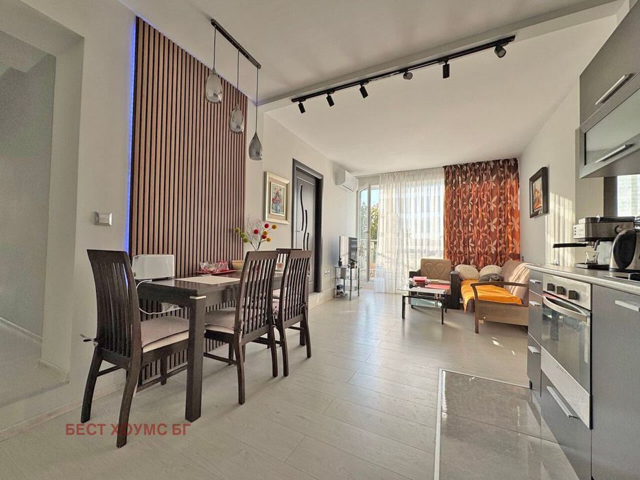 Продава се Четиристаен апартамент в к.к. Слънчев бряг - 96 кв.м за 1110 €/кв.м - Снимка #8