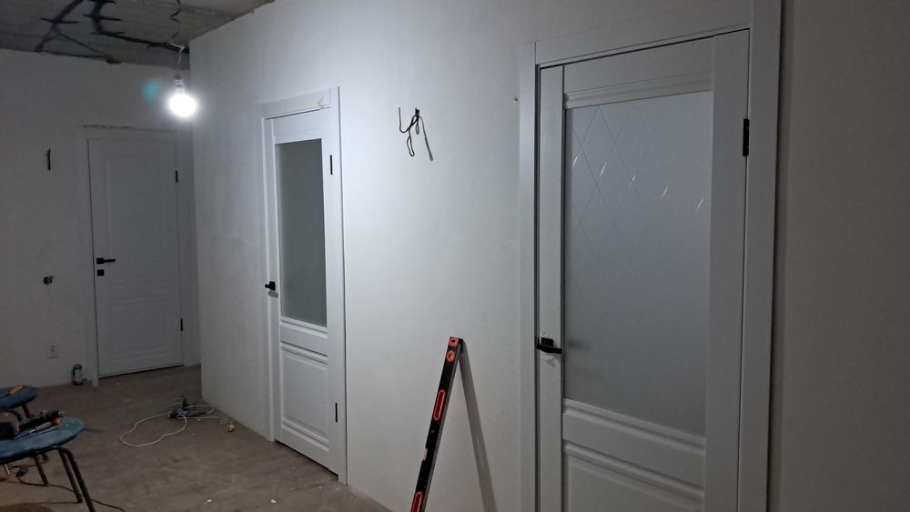 Установка дверь. укладка ламината