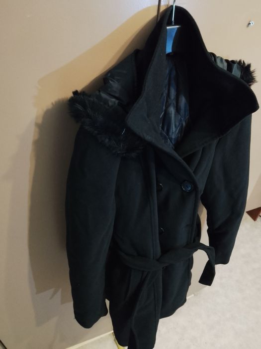Дамско палто с качулка