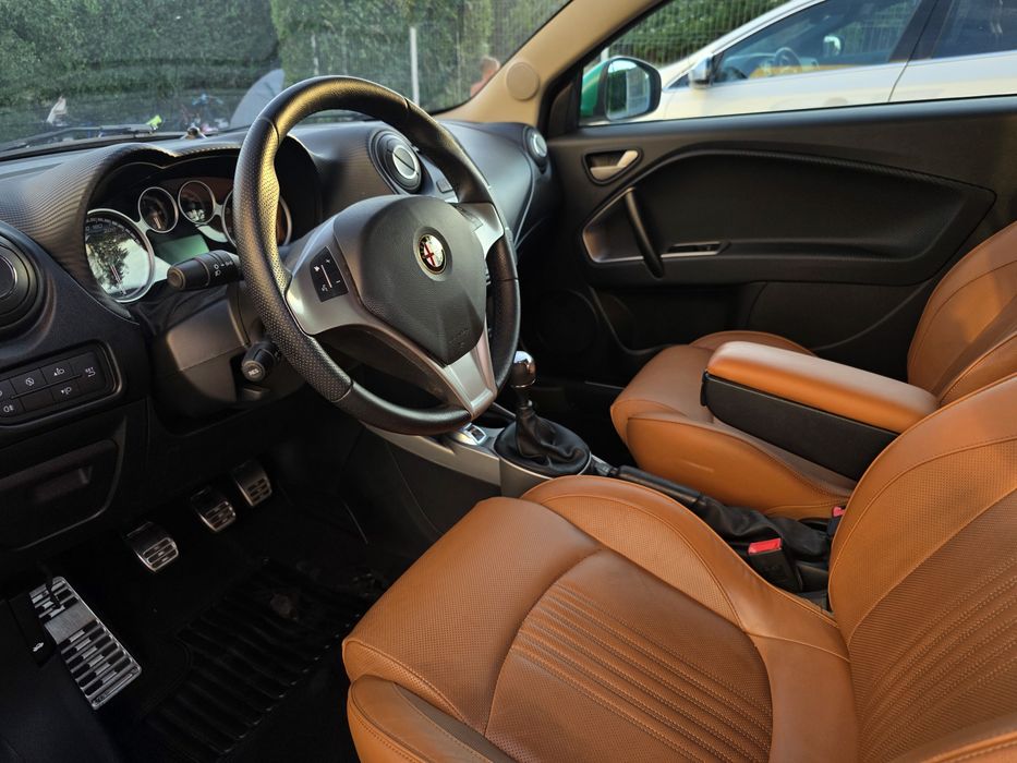 Alfa Romeo / Piele / Navi