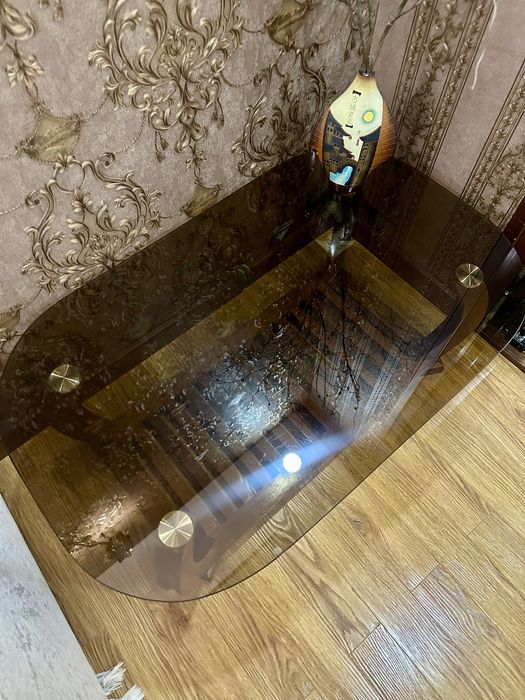 Продам журнальный столик