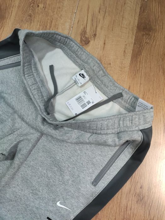 Pantaloni Nike mărimea XXL