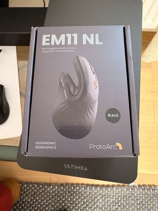 Mouse ergonomic vertical  model EM11 NL