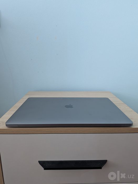 Macbook Pro 15 2019 i7/16/256 Touch Bar