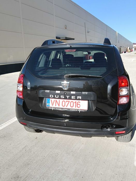 Vând Dacia Duster 1,5 dci