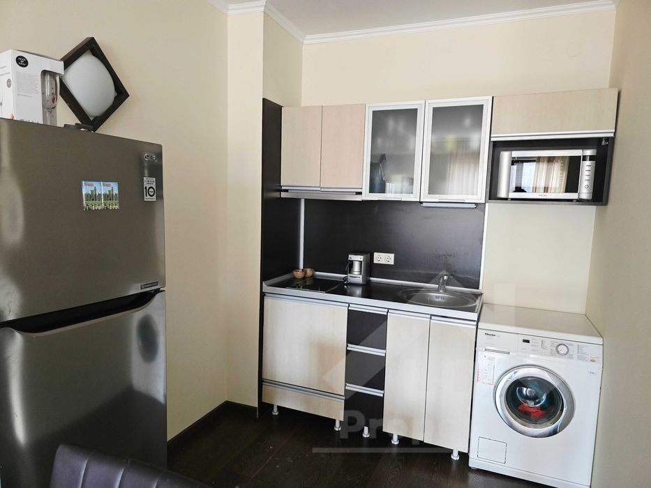 Двустаен апартамент на 100м от морето, Златни пясъци