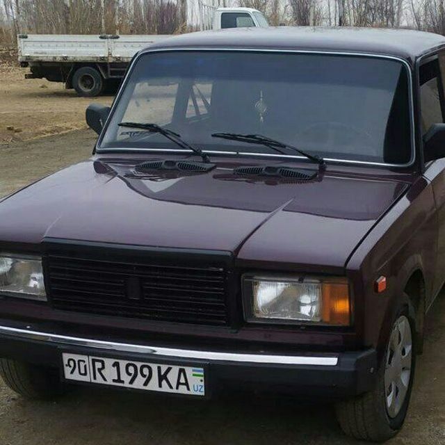 Vaz jiguli 2107 sotiladi