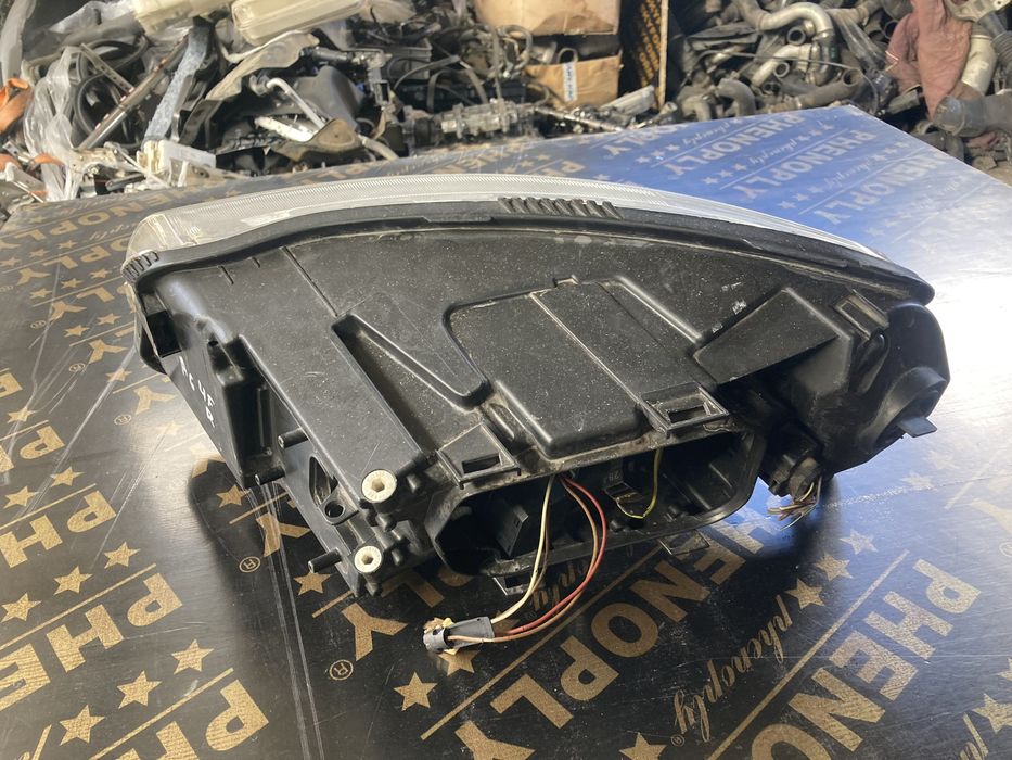 Audi A6 C6 4F Фарове