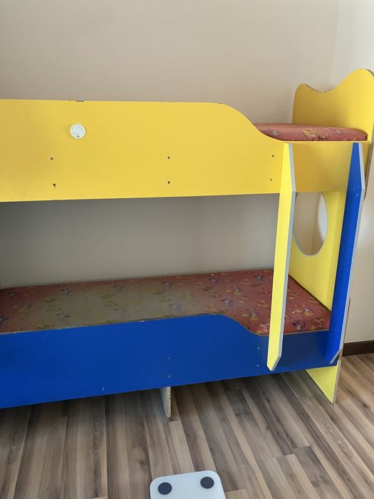 детская кровать даром