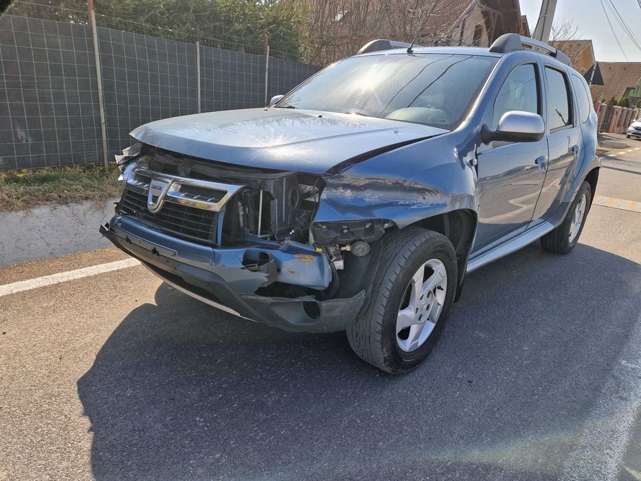 Dacia Duster avariat